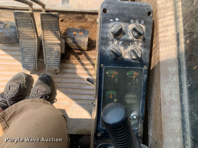 image for item LH9660 1991 Caterpillar E120B  excavator