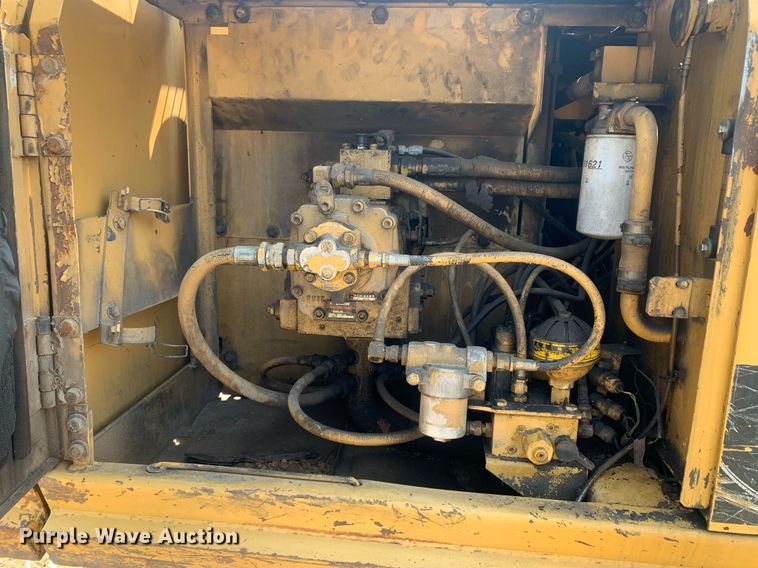 image for item LH9660 1991 Caterpillar E120B  excavator