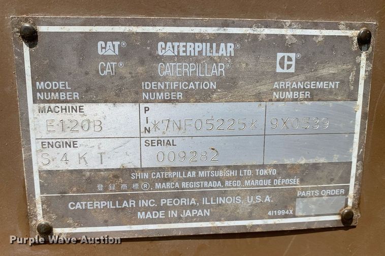 image for item LH9660 1991 Caterpillar E120B  excavator