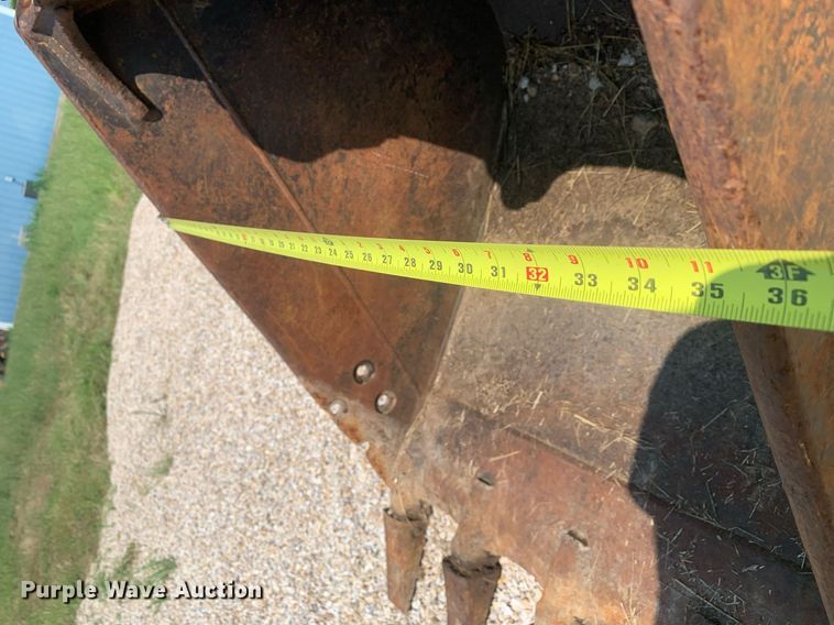 image for item LH9661 Excavator bucket