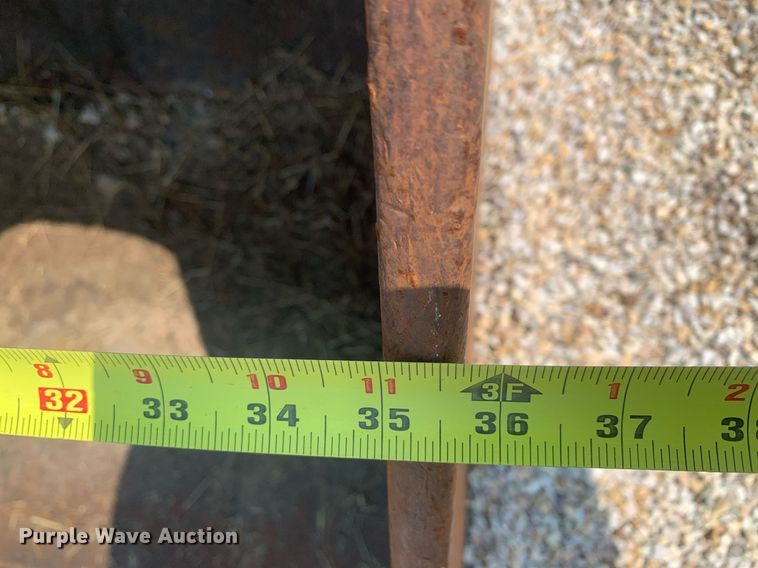 image for item LH9661 Excavator bucket