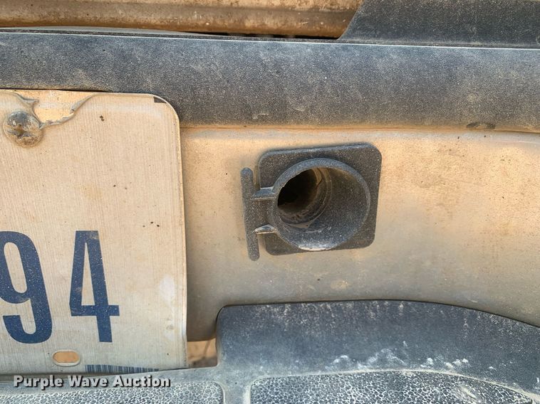 image for item LH9664 2005 Chevrolet Silverado 3500  Crew Cab pickup truck