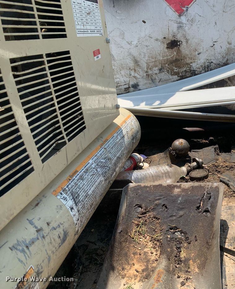 image for item LH9664 2005 Chevrolet Silverado 3500  Crew Cab pickup truck