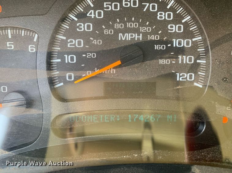 image for item LH9664 2005 Chevrolet Silverado 3500  Crew Cab pickup truck