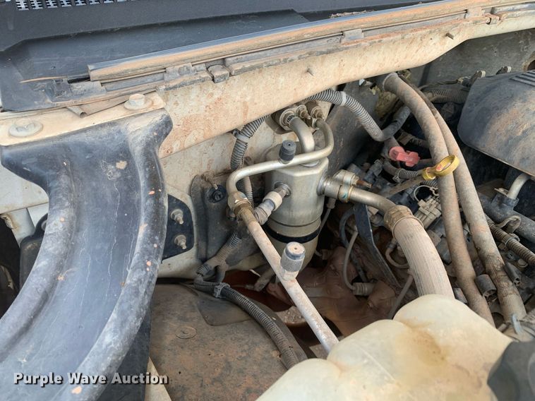 image for item LH9664 2005 Chevrolet Silverado 3500  Crew Cab pickup truck