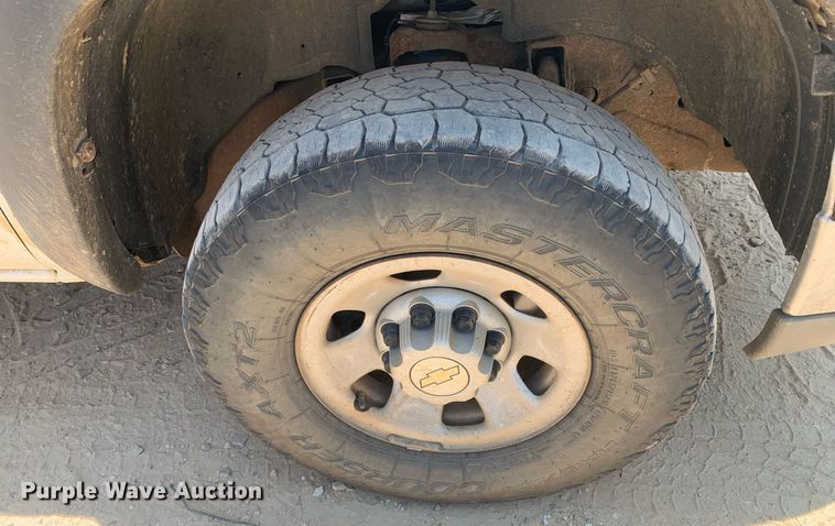 image for item LH9664 2005 Chevrolet Silverado 3500  Crew Cab pickup truck