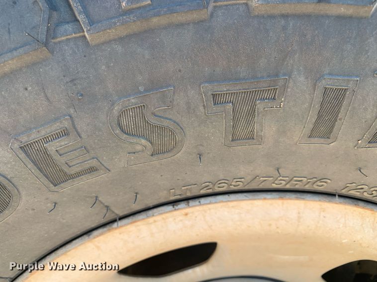 image for item LH9664 2005 Chevrolet Silverado 3500  Crew Cab pickup truck