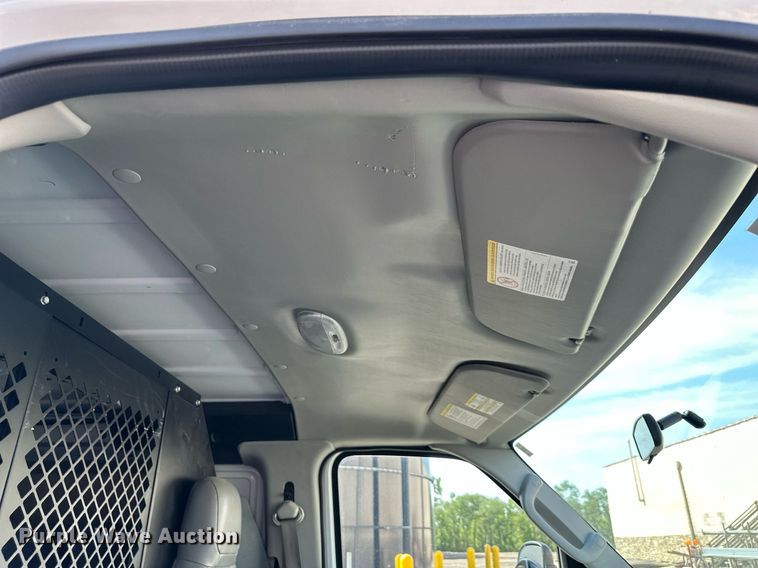 image for item LN9234 2013 Ford E250  van