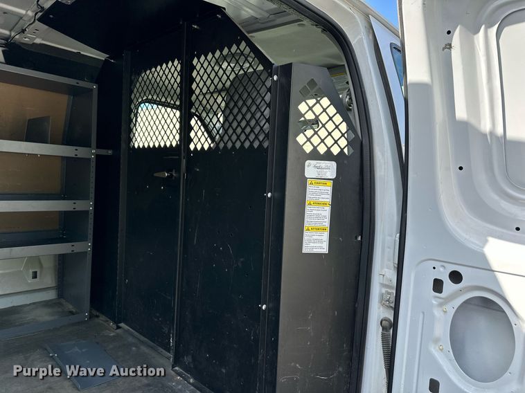 image for item LN9234 2013 Ford E250  van