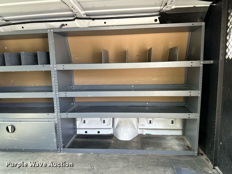 image for item LN9234 2013 Ford E250  van