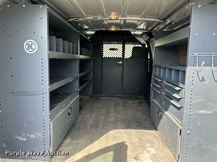 image for item LN9234 2013 Ford E250  van