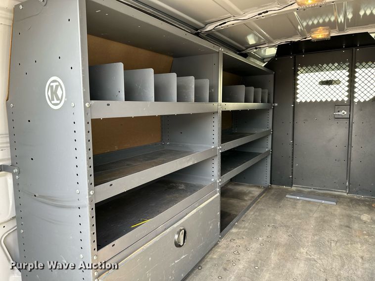 image for item LN9234 2013 Ford E250  van