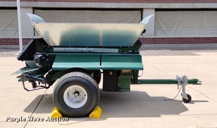 image for item LP9575 Turfco Widespread 1540  top dresser spreader