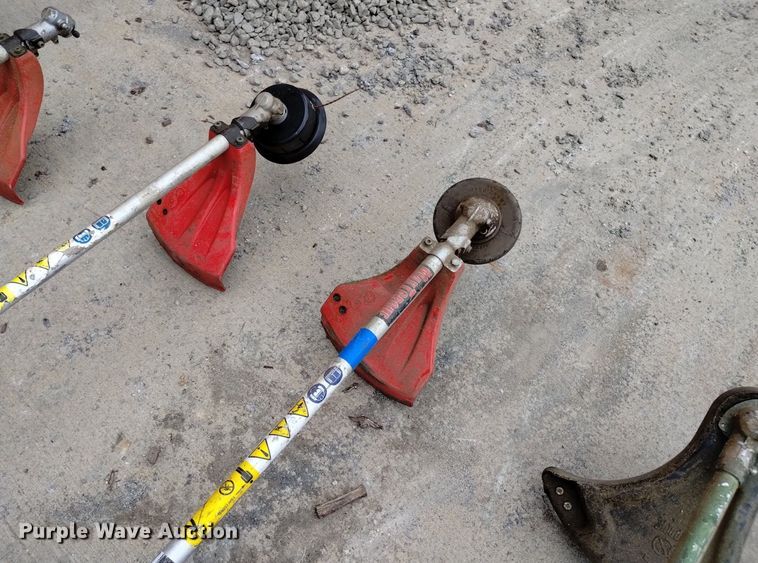 image for item LP9582 Lawn and garden equipment