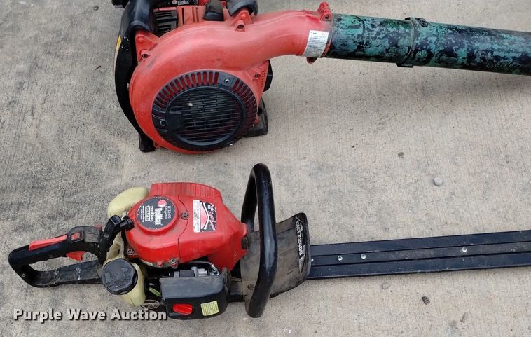 image for item LP9582 Lawn and garden equipment