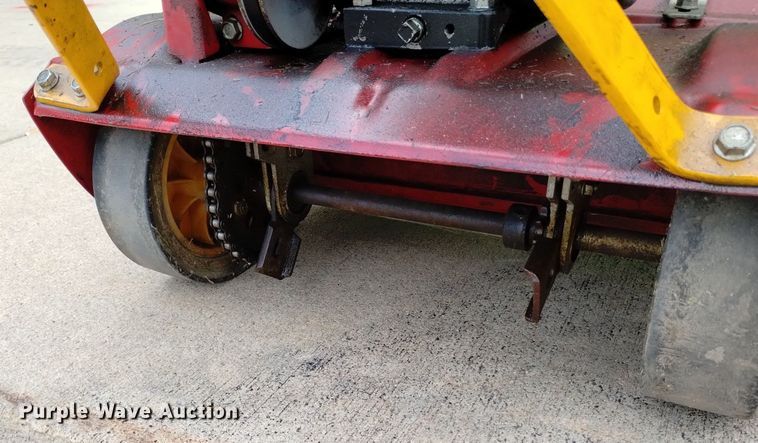 image for item LP9584 McLane  reel mower