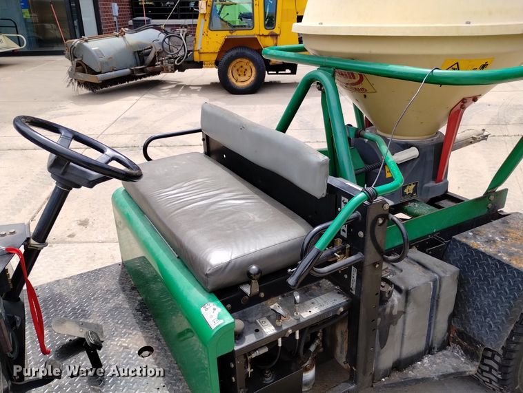 image for item LP9586 Cushman Turf Truckster  utility vehicle