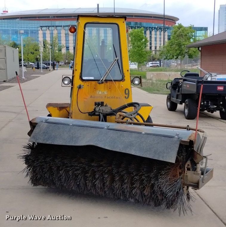 image for item LP9587 Howard H180  broom