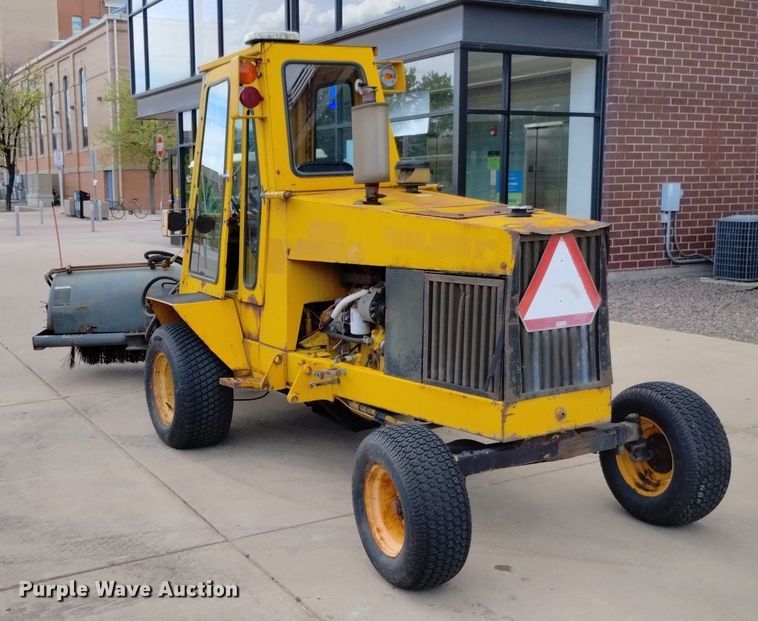 image for item LP9587 Howard H180  broom