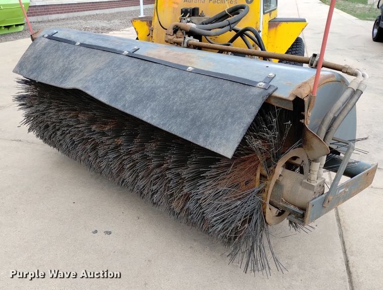 image for item LP9587 Howard H180  broom