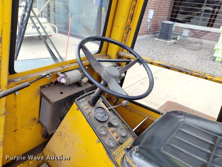 image for item LP9587 Howard H180  broom