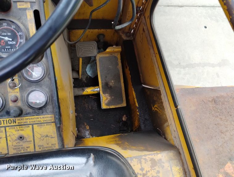 image for item LP9587 Howard H180  broom