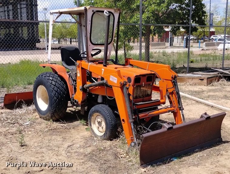 image for item LP9589 Yanmar 187D  MFWD tractor