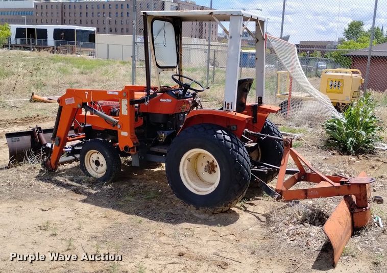 image for item LP9589 Yanmar 187D  MFWD tractor
