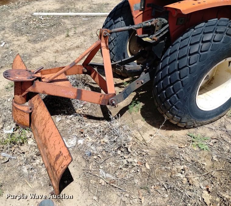 image for item LP9589 Yanmar 187D  MFWD tractor