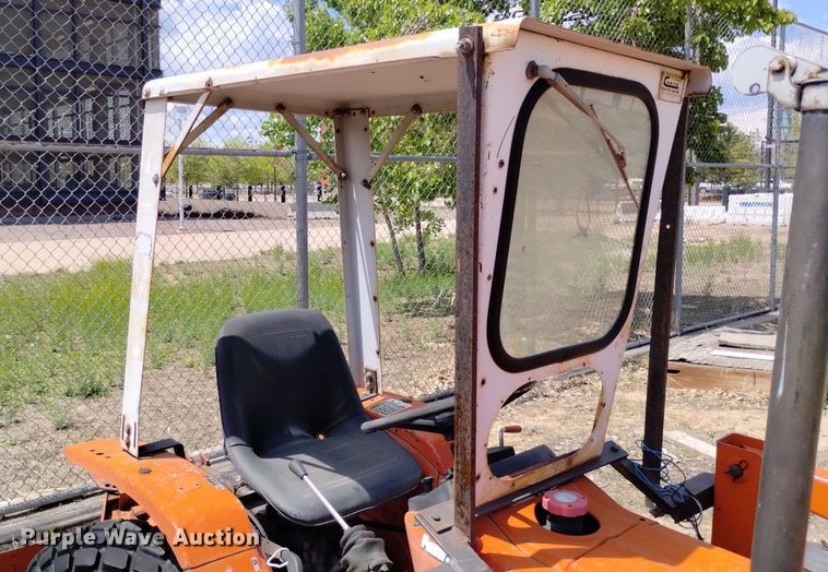 image for item LP9589 Yanmar 187D  MFWD tractor