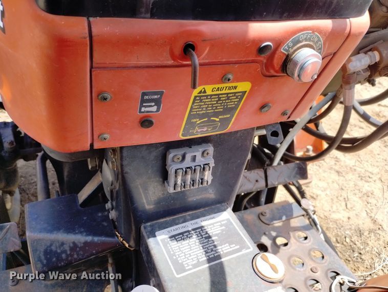 image for item LP9589 Yanmar 187D  MFWD tractor