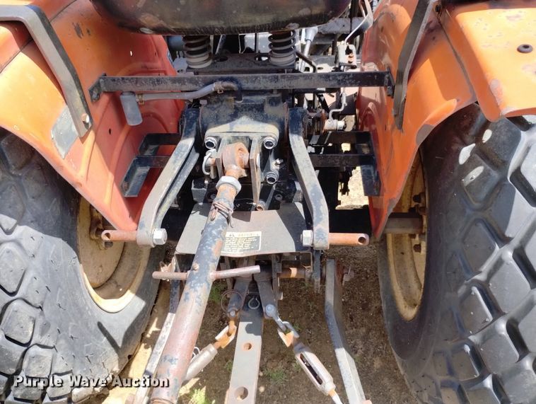 image for item LP9589 Yanmar 187D  MFWD tractor