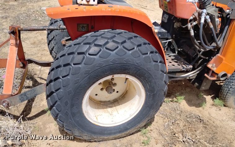 image for item LP9589 Yanmar 187D  MFWD tractor