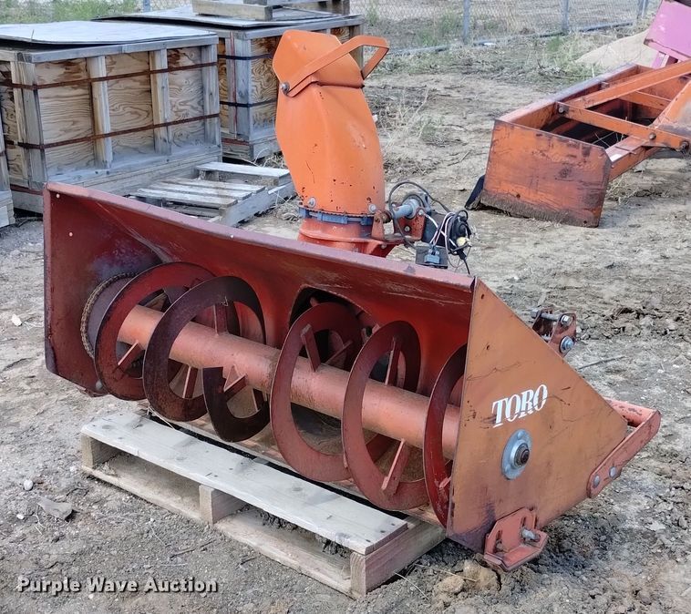 image for item LP9590 Toro 30570  snow blower