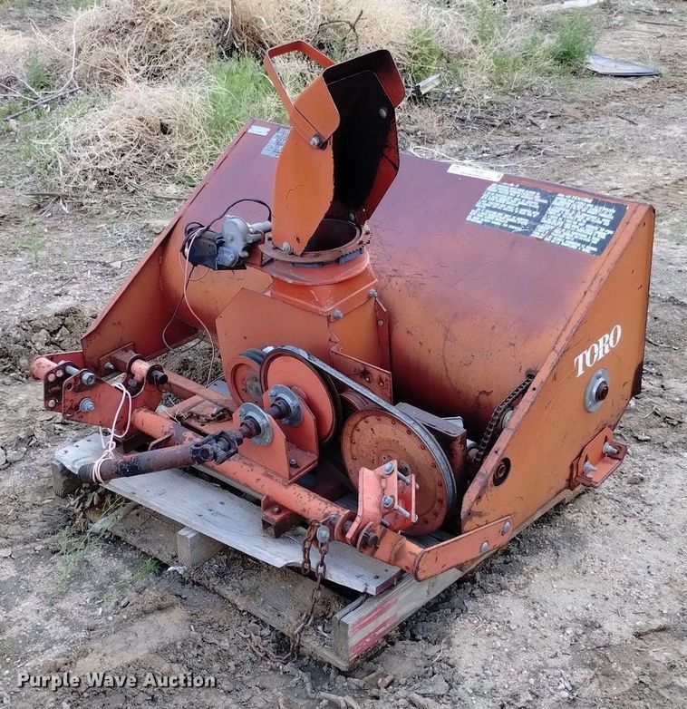 image for item LP9590 Toro 30570  snow blower