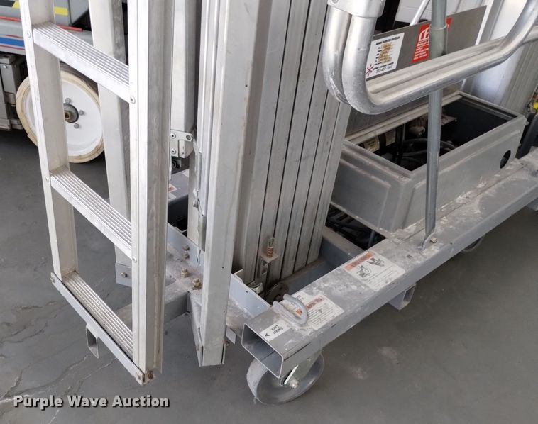 image for item LP9594 Genie DPL-30  vertical lift