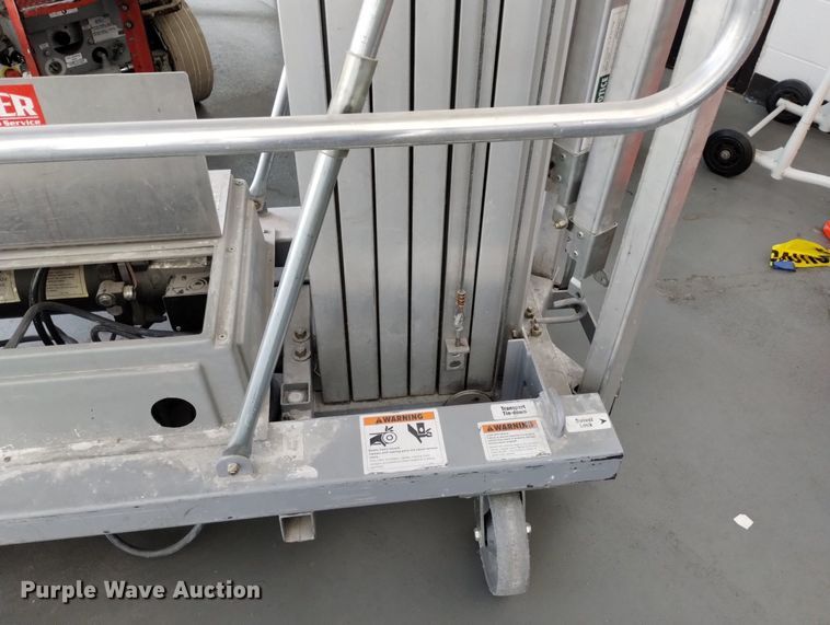 image for item LP9594 Genie DPL-30  vertical lift