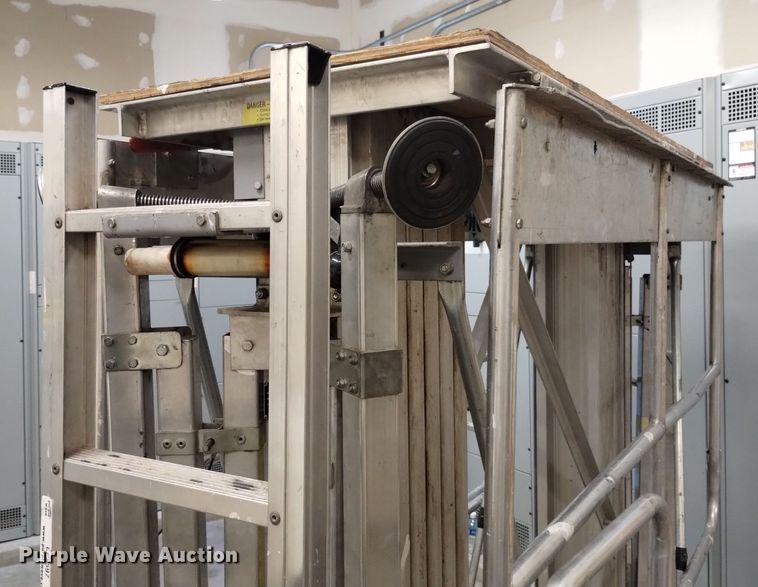 image for item LP9597 Genie DPL-30SP  vertical lift