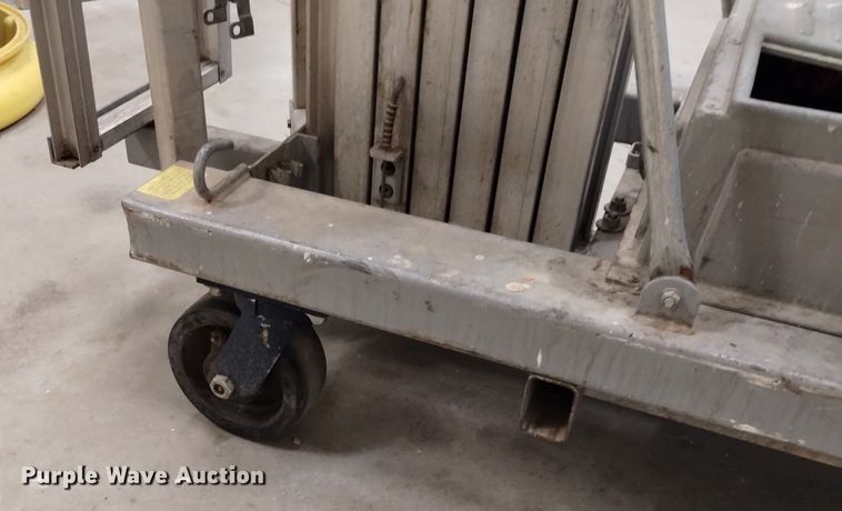 image for item LP9597 Genie DPL-30SP  vertical lift