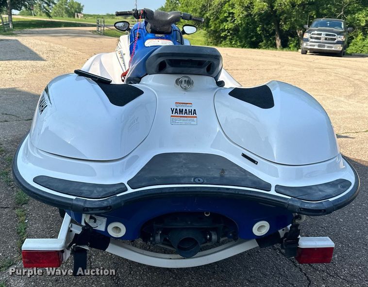 image for item LP9977 Yamaha Wave Runner SUV 1200  personal watercraft