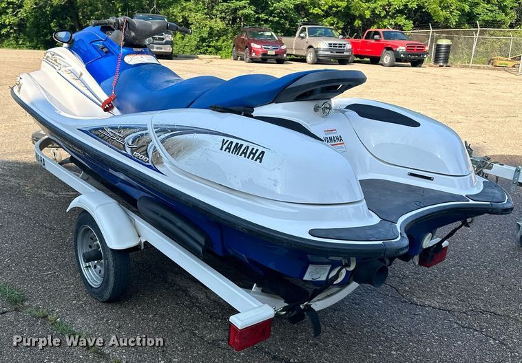 image for item LP9977 Yamaha Wave Runner SUV 1200  personal watercraft