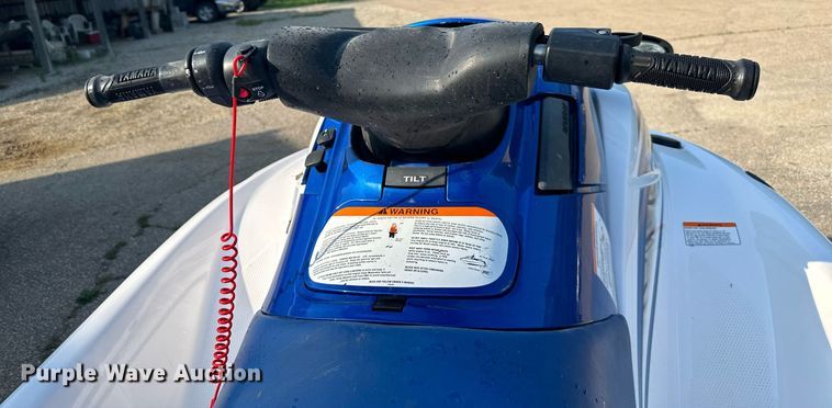 image for item LP9977 Yamaha Wave Runner SUV 1200  personal watercraft