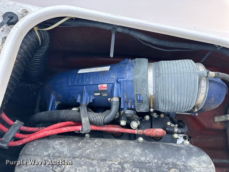 image for item LP9977 Yamaha Wave Runner SUV 1200  personal watercraft