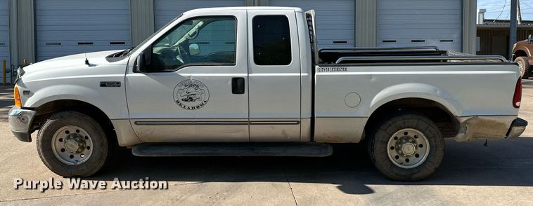 image for item LR9755 1999 Ford F250  Super Duty  SuperCab pickup truck