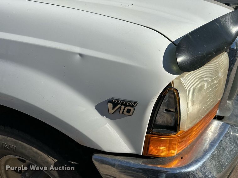 image for item LR9755 1999 Ford F250  Super Duty  SuperCab pickup truck