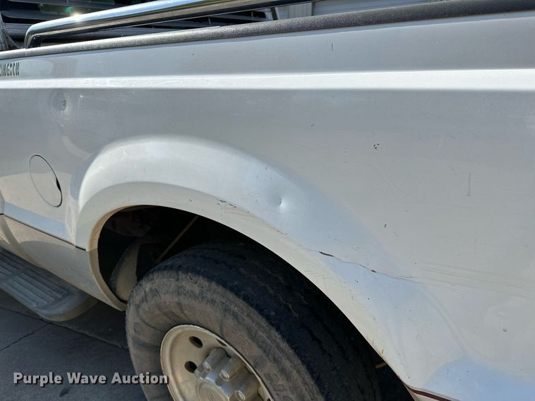 image for item LR9755 1999 Ford F250  Super Duty  SuperCab pickup truck