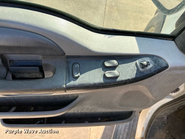 image for item LR9755 1999 Ford F250  Super Duty  SuperCab pickup truck