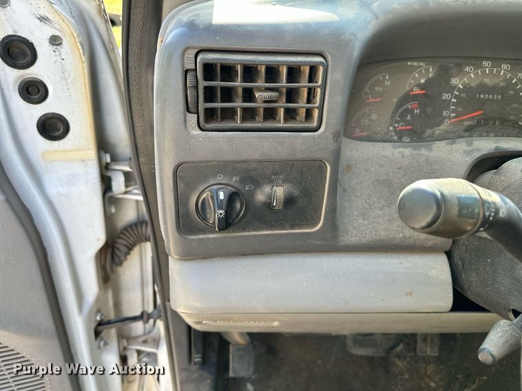 image for item LR9755 1999 Ford F250  Super Duty  SuperCab pickup truck