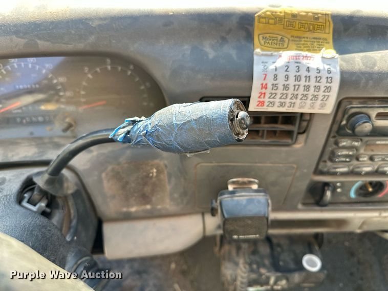 image for item LR9755 1999 Ford F250  Super Duty  SuperCab pickup truck