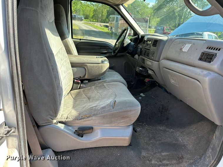 image for item LR9755 1999 Ford F250  Super Duty  SuperCab pickup truck